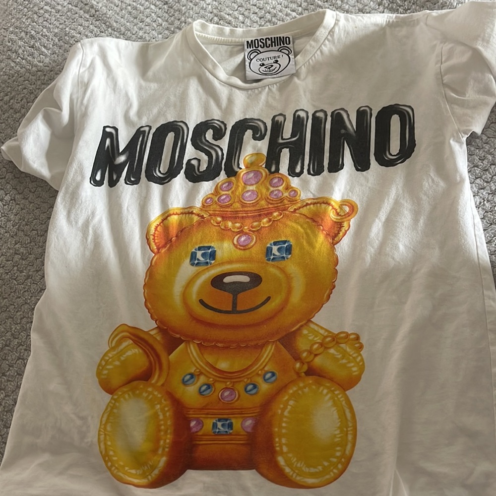 Moschino t-shirt